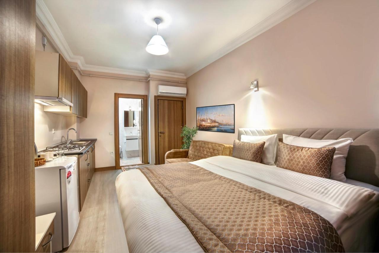 Seven Roses Apart Hotel อิสตันบูล ภายนอก รูปภาพ